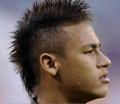 Top 10 Popular Hairstyles for guys in Pakistan 